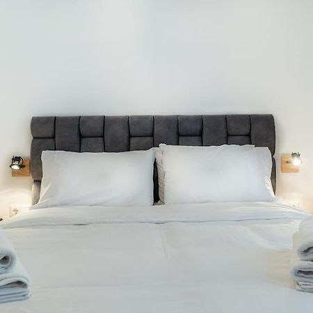 Syntagma Square, 60Sqm Platinum Suite أثينا المظهر الخارجي الصورة